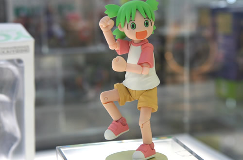 「よつばとリボルテック」の「よつば」のポーズは4種類