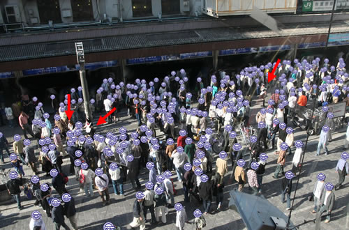 JRア秋葉原駅前のメイド