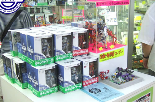 リボルテック第3弾 キングゲイナー エヴァ弐号機 発売