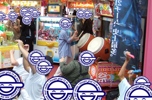 アキバ名物?「太鼓の達人」 一緒にヲタ芸もしてた